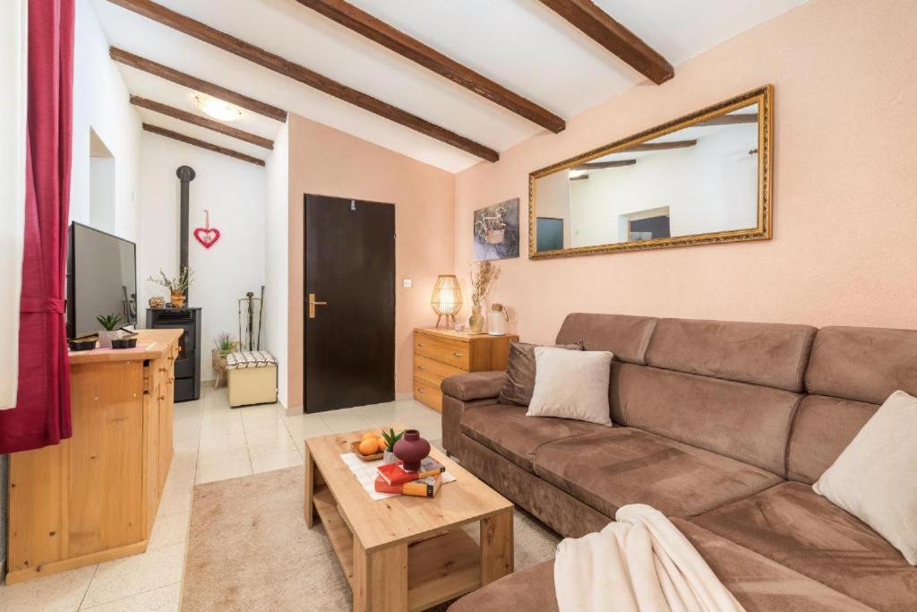 Apartment Mladenka Pula Zewnętrze zdjęcie