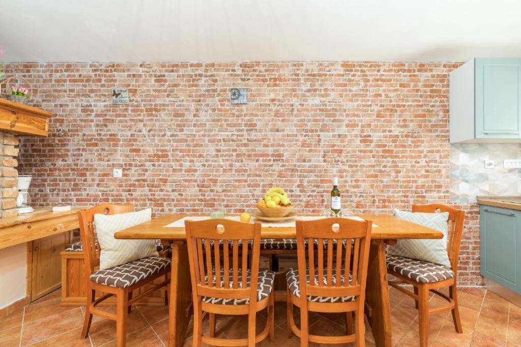 Apartment Mladenka Pula Zewnętrze zdjęcie