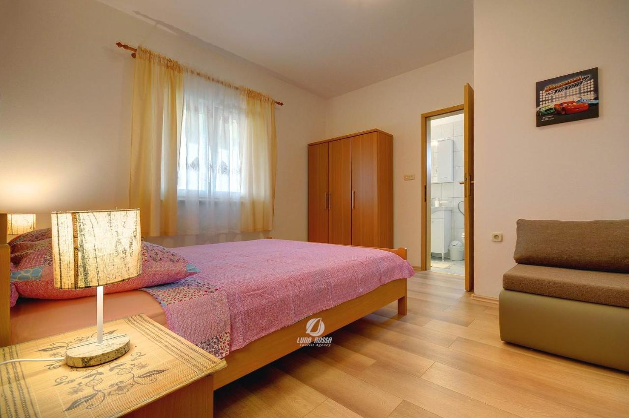 Apartment Mladenka Pula Zewnętrze zdjęcie