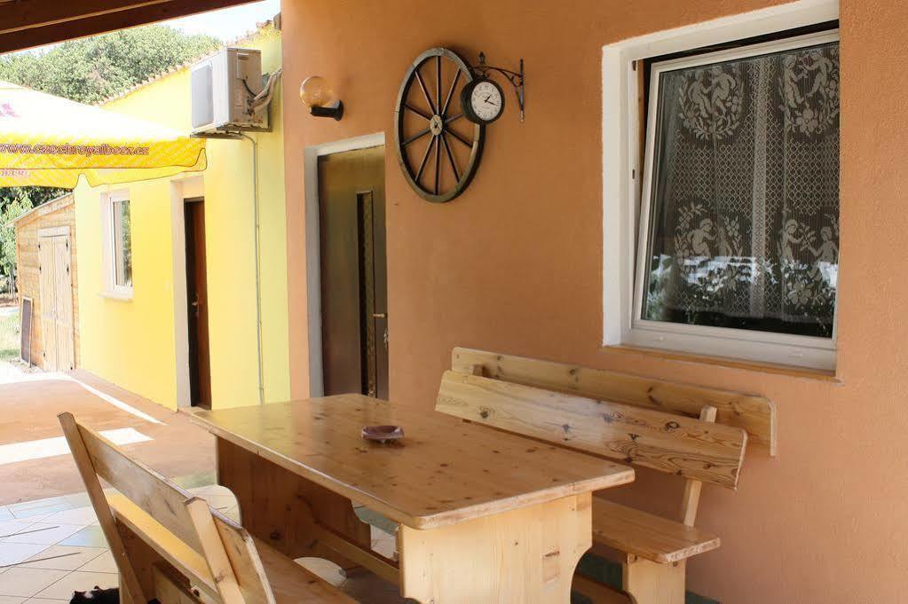 Apartment Mladenka Pula Zewnętrze zdjęcie