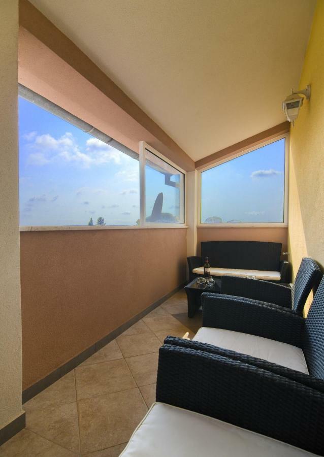 Apartment Mladenka Pula Zewnętrze zdjęcie