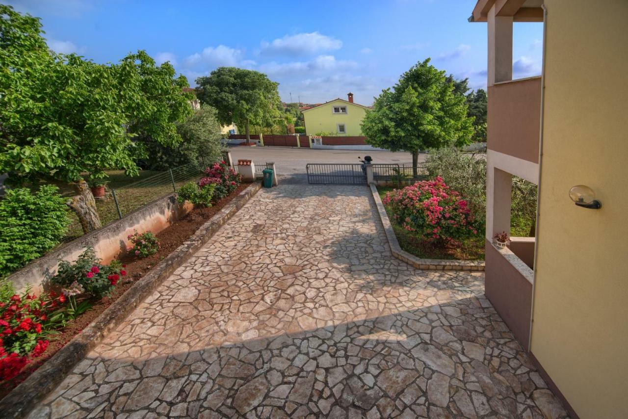 Apartment Mladenka Pula Zewnętrze zdjęcie