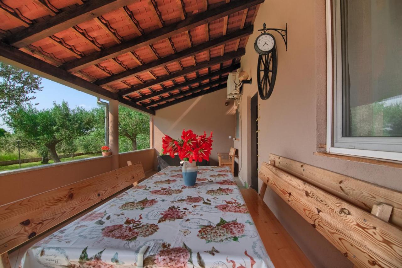 Apartment Mladenka Pula Zewnętrze zdjęcie